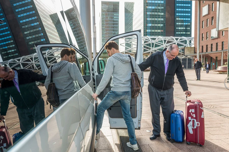 Super Shuttle One-Way Transfers: Dunedin Airport to/from Central City, Dunedin