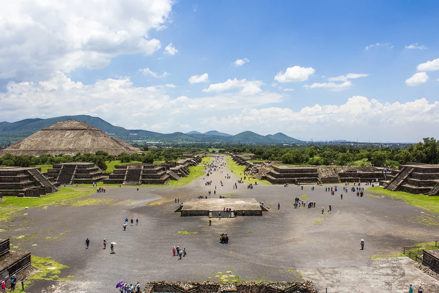 From Mexico City: Teotihuacán Guided Tour with Transfers, Mexico City