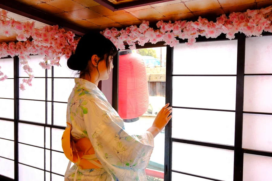Tokyo Half-Day Tour: Imperial Palace, Tsukiji & Tea Cruise, Tokyo