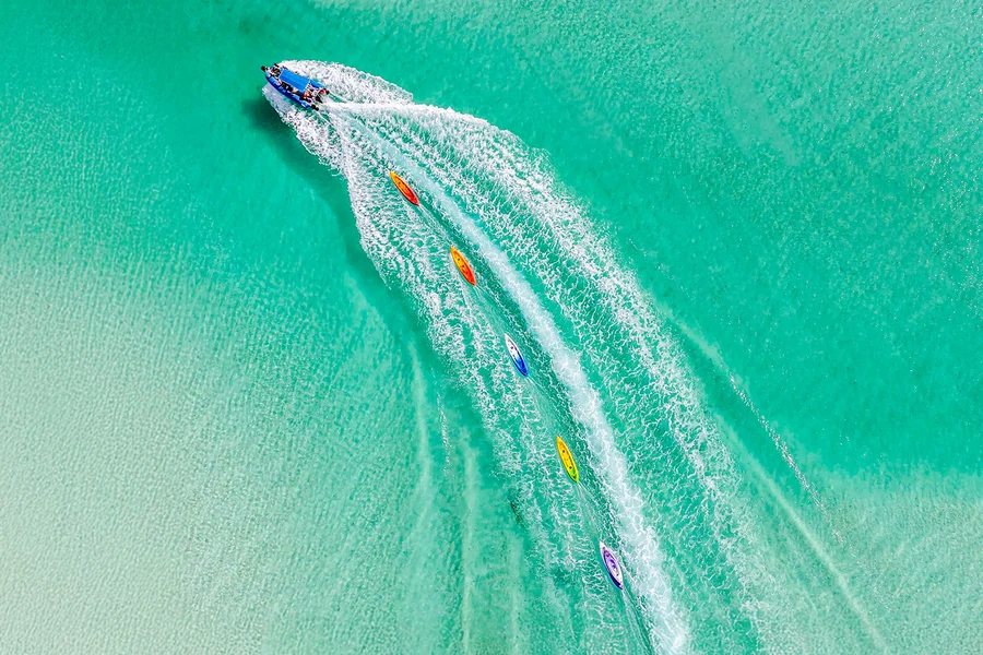 From Hervey Bay: Remote K'Gari (Fraser Island) Boat Tour with Lunch, Brisbane