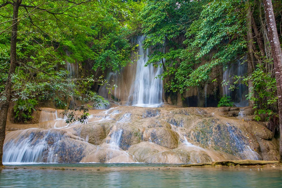 From Chiang Mai: Bua Thong Sticky Waterfall & Huge Cave & Buffet Tour, Chiang Mai