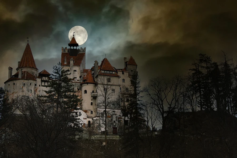 Bucharest: Halloween Party at Bran Castle, Bucharest