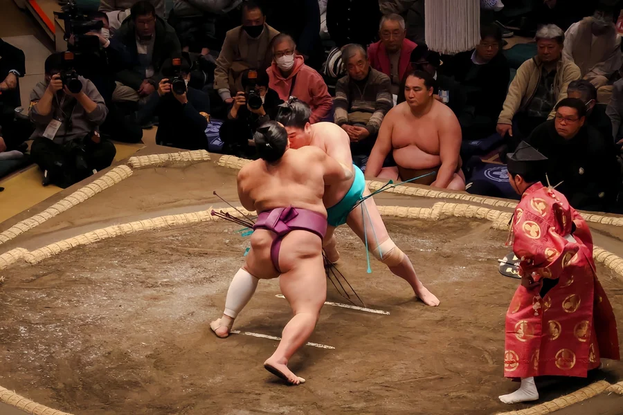 Osaka Sumo Tournament Tickets with Expert English Guide, Osaka