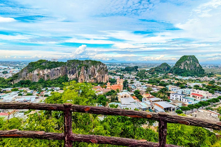 Marble Mountains & Hoi An City Tour with Transfers, Da Nang