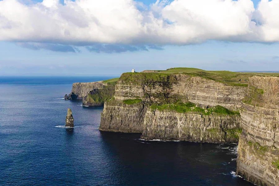 From Galway: Cliffs of Moher & Burren Day Tour with Aillwee Cave, Galway
