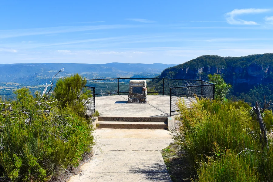 Blue Mountains Tour with Scenic World & Sydney Zoo or Featherdale Wildlife Park, Sydney