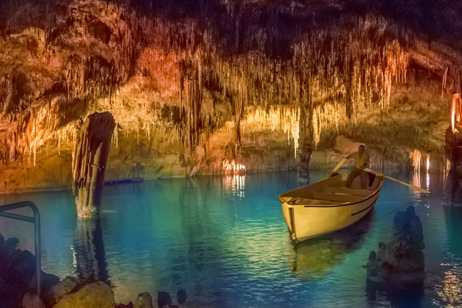 From Palma: Caves of Drach Entrance, Music Concert, and Boat Trip, Mallorca