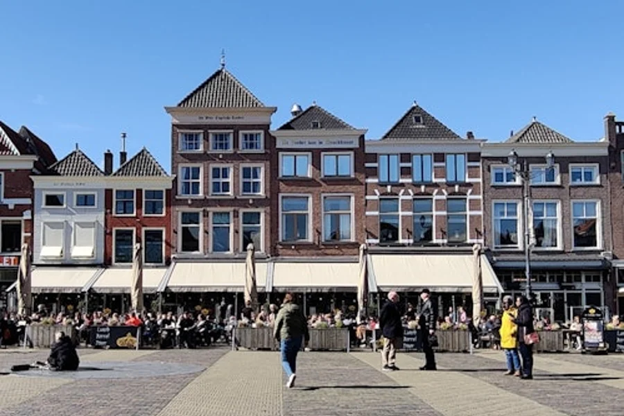 Мерида: Целодневна екскурзия с гид на испански език, Delft