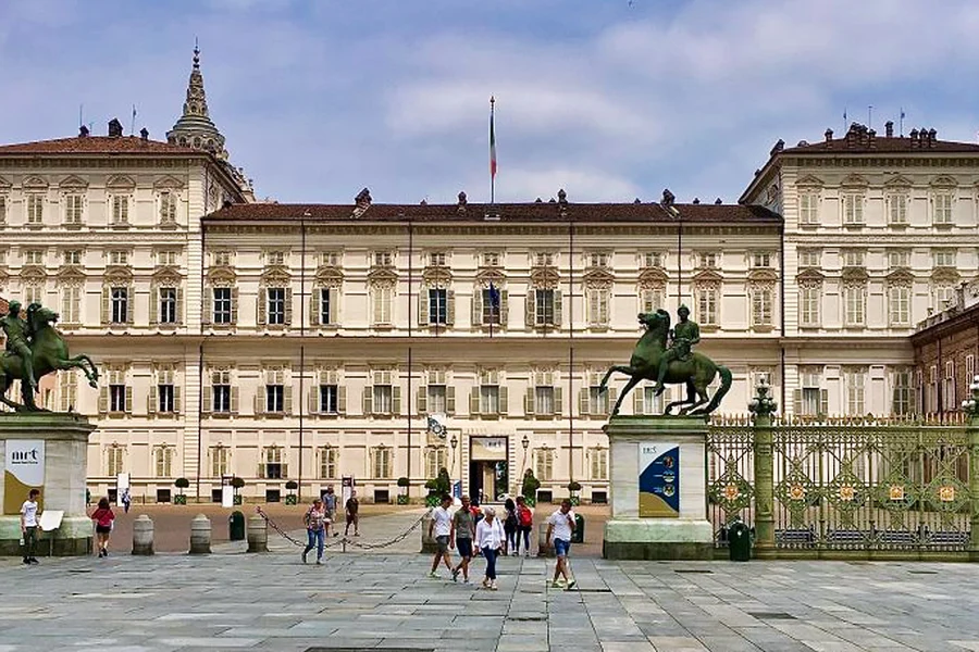 都灵王宫:免排队导览游, at Palazzo Reale di Torino, Piazzetta Reale, 1, 10122, Turin