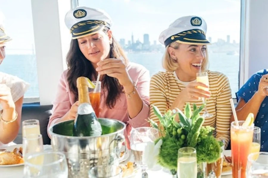 Philadelphia: Buffet Brunch Cruise + Bottomless Mimosas, Philadelphia