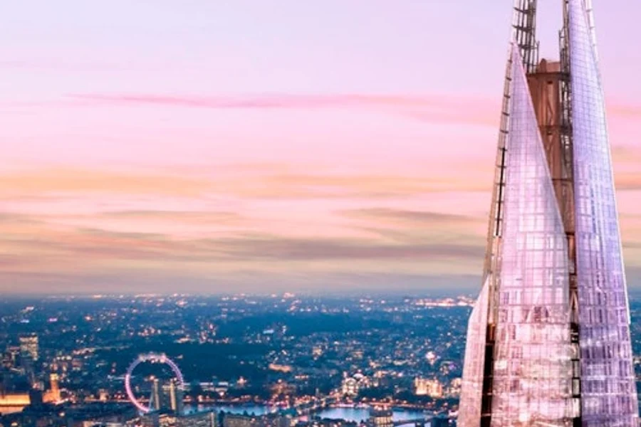 Londyn: wycieczka piesza z przewodnikiem po ponad 30 największych atrakcjach + wstęp do The Shard, at London Walking Tours, London
