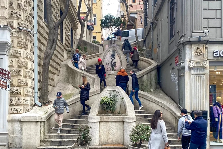 Galata és Genovai Délutáni Sétáló Túra Galata Torony Belépőjegyekkel, Istanbul