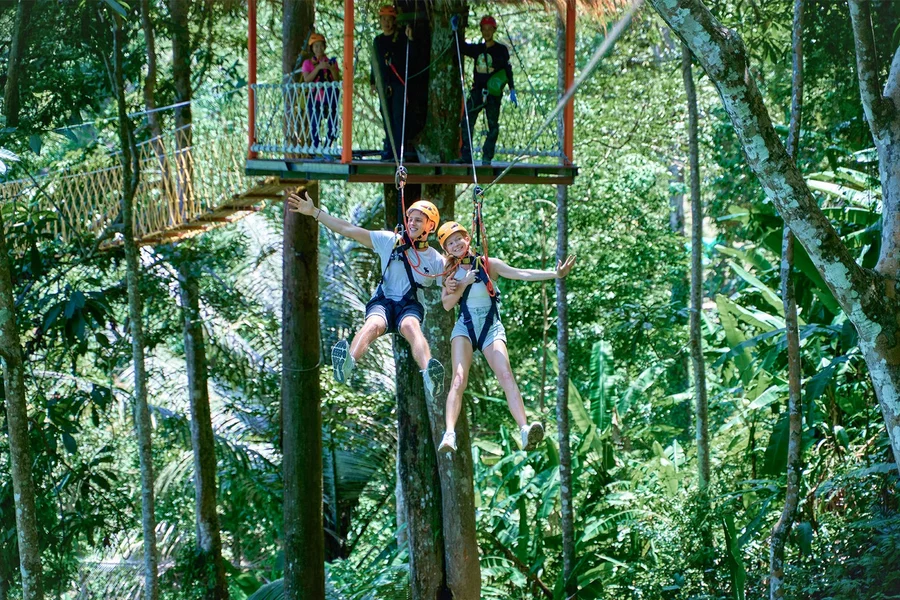 Dari Phuket: Erawan Patong Seaview Zipline, Phuket