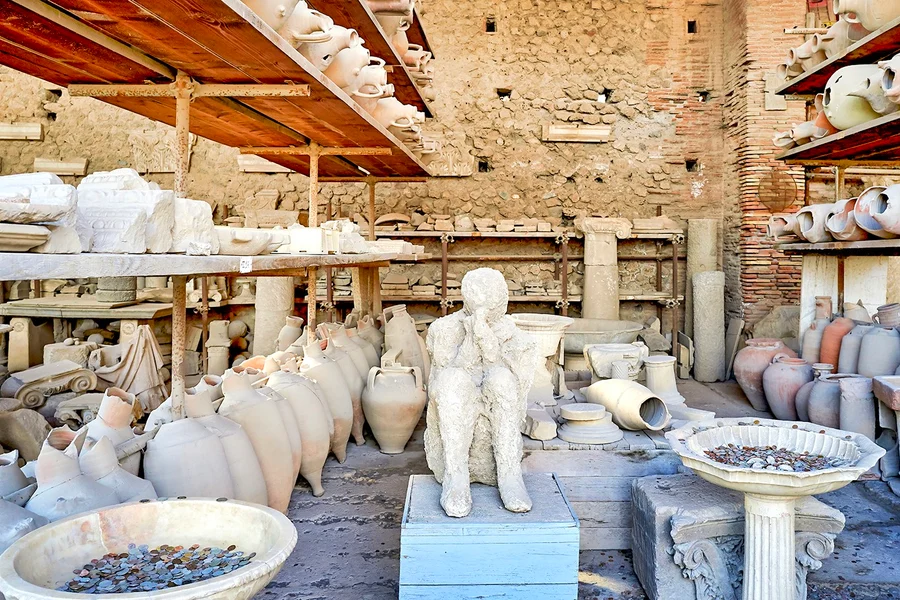 Dari Rom: Perjalanan Sehari ke Pompeii dan Naples atau Vesuvius, at Naples, Pompeii and Naples