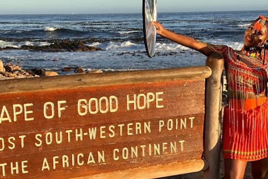 جولة لمجموعة صغيرة إلى رأس الرجاء الصالح وشاطئ بولدرز, Cape Town