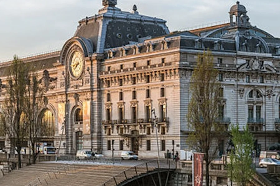 奥赛博物馆:专用入口, at Musée d'Orsay, Paris