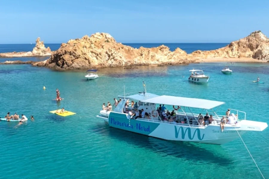 Menorca: Recorrido en barco desde Fornells, at Menorca Cruises, Ciutadella De Menorca