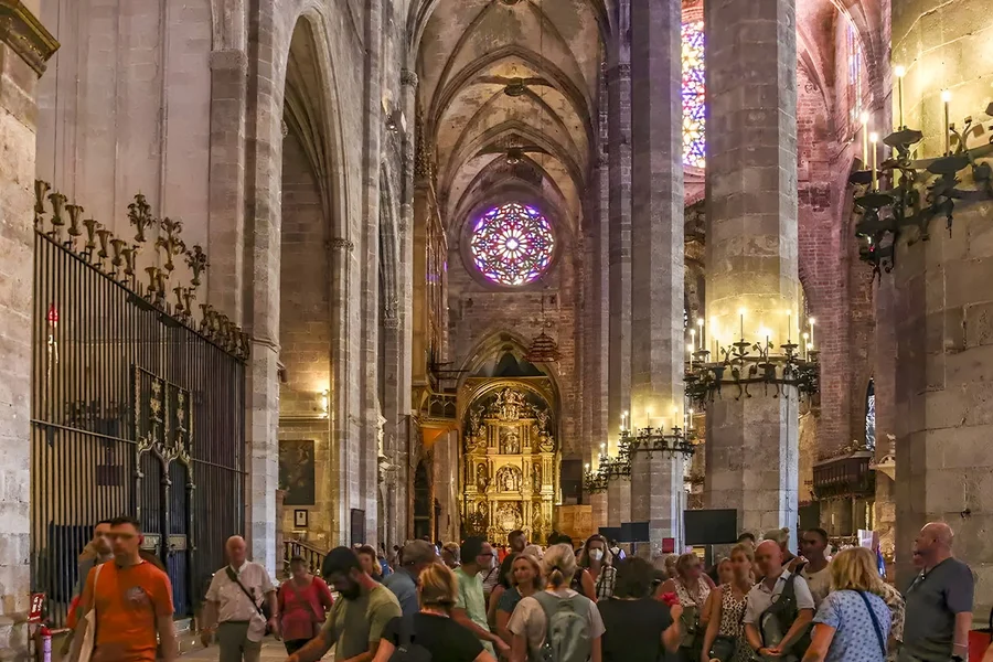 Visita Guiada por la Catedral de Palma y el Casco Antiguo, at Tourist Information, Mallorca