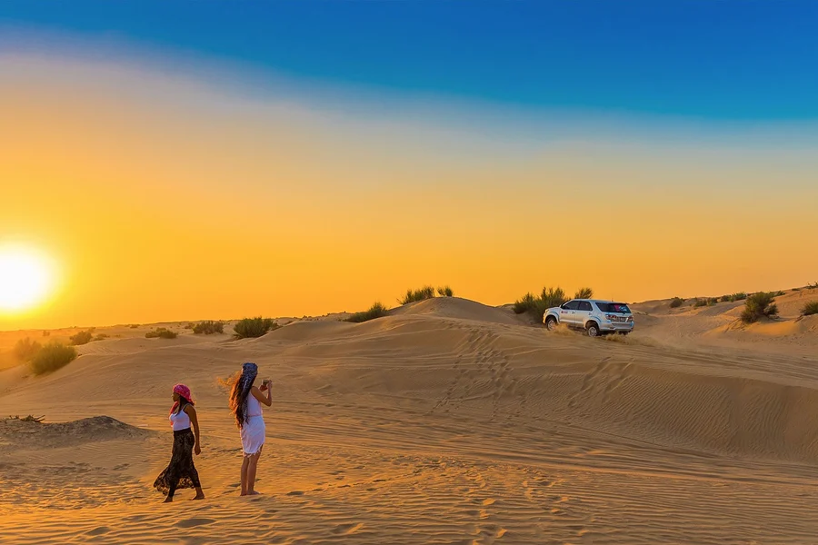 Morning Desert Safari with Dune Bashing & Sand Boarding, Dubai