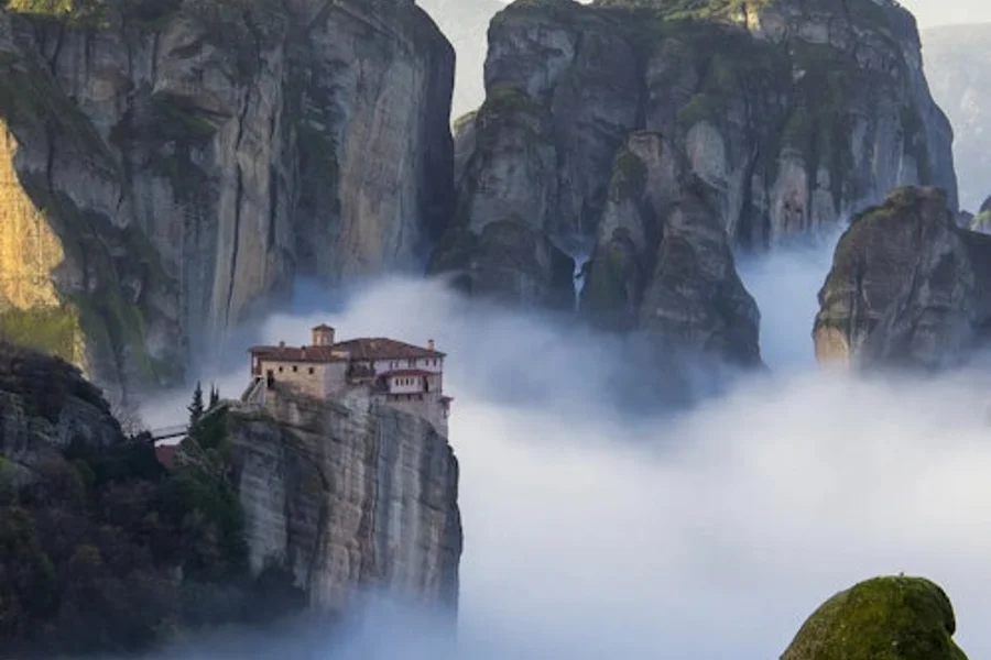 梅黛奥拉:半日导览观光游, at Meteora, Kalabaka