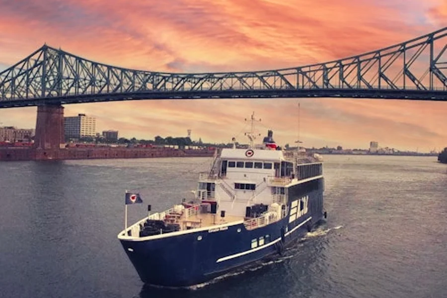 Montreal: 3-Course Dinner Cruise, Montreal