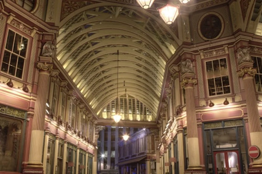 Magiczny spacer po Londynie, at London Walking Tours, London
