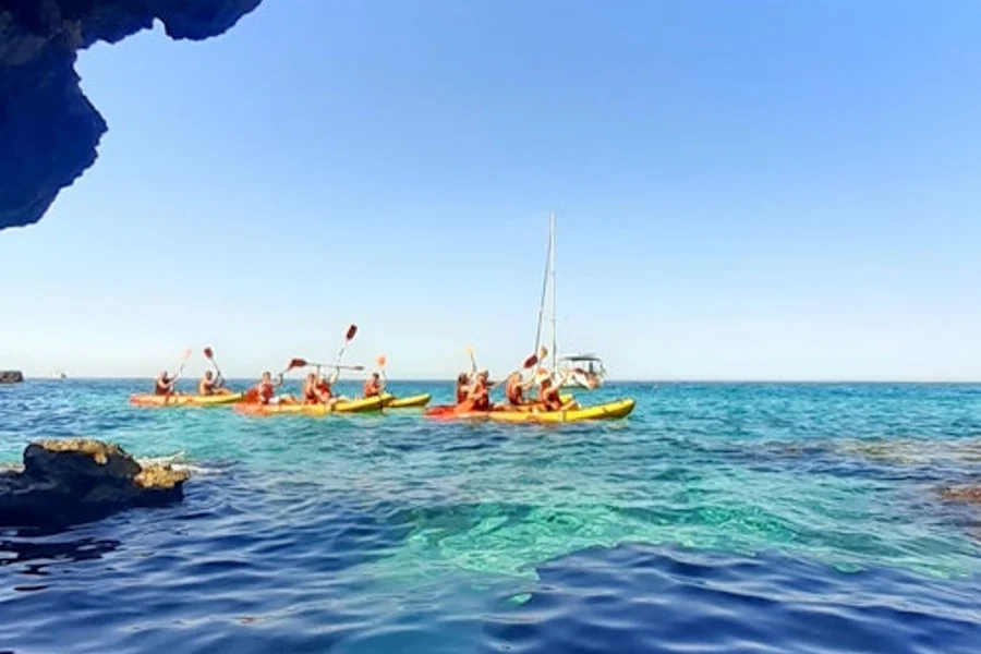 Mallorca: Sea Caves Kayak Tour, Can Pastilla