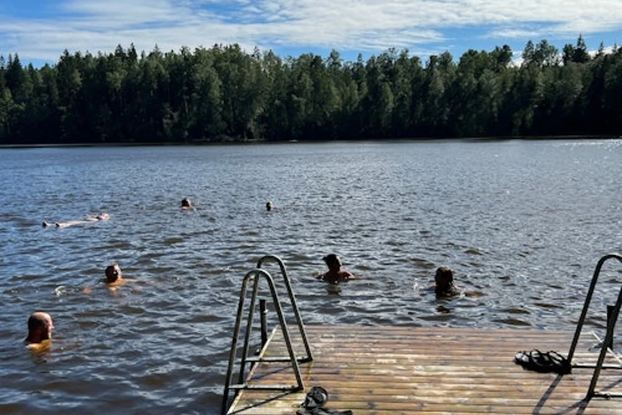 National Park Hike & Smoke Sauna, Helsinki