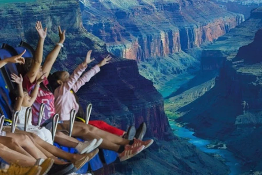 ¡Más allá del objetivo! Branson: Entrada, at Beyond The Lens! Branson, Branson