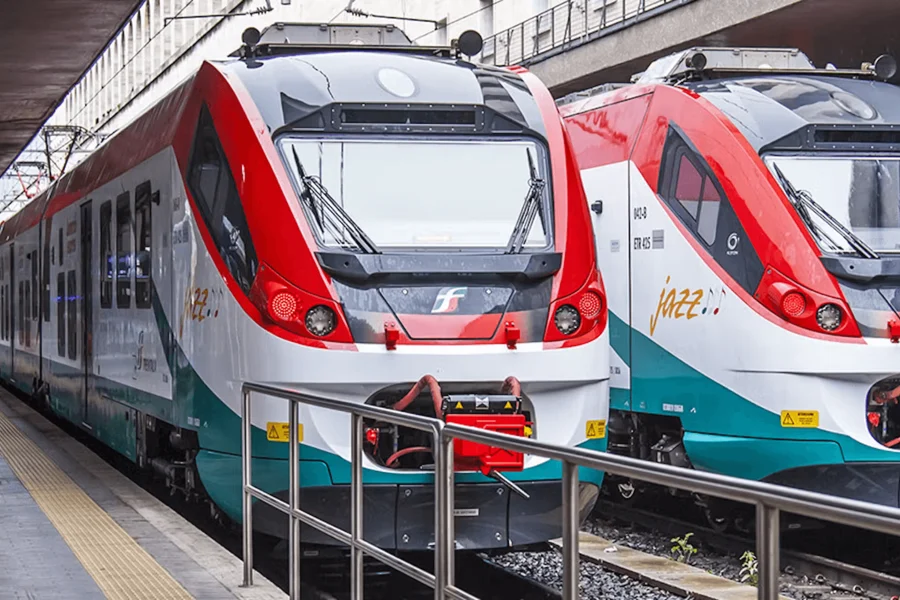 列奥纳多特快列车,直达从菲乌米奇诺机场至罗马市中心, Rome