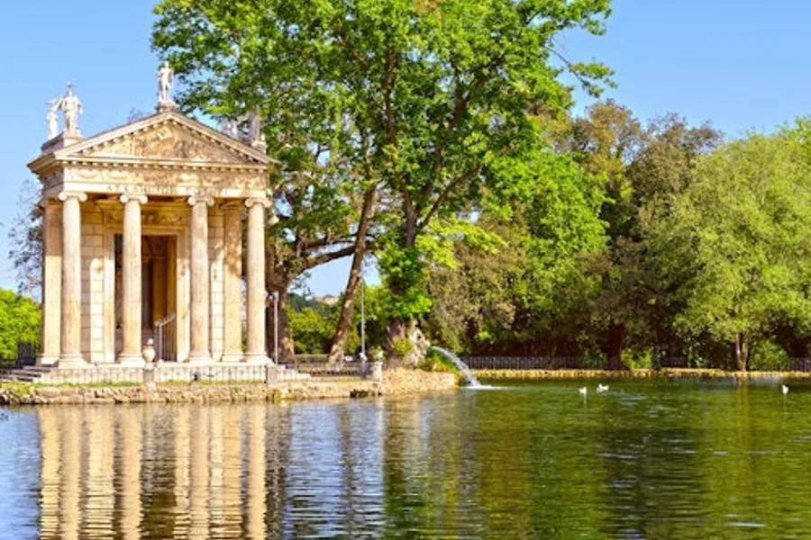 باغهای ویلا بورگزه با گلف کارت, Rome