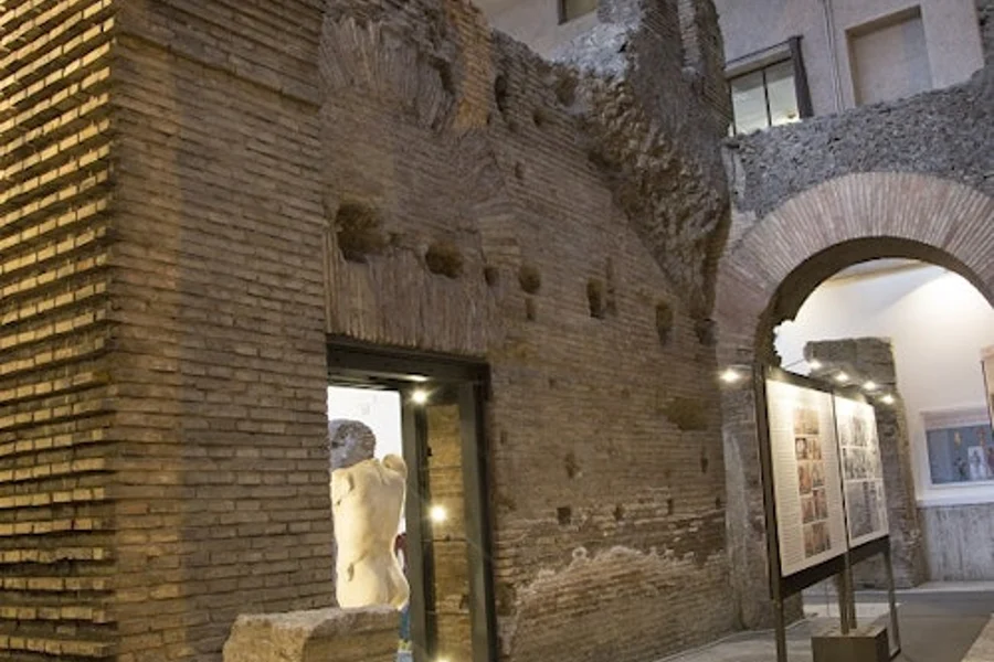 Piazza Navona Subterránea y El Estadio de Domiziano: Tour Exclusivo, Rome