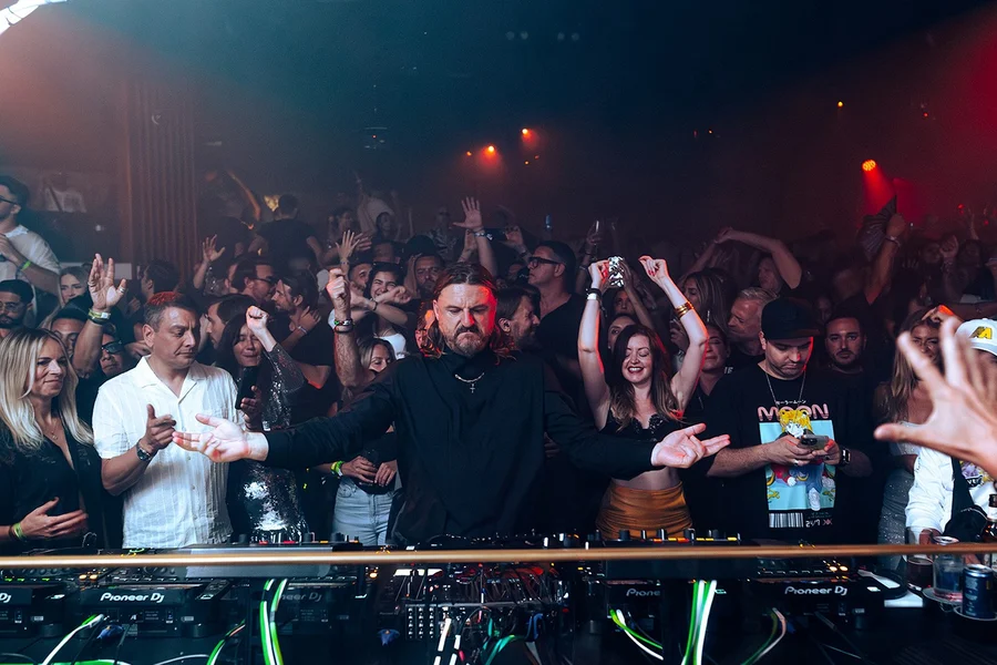 Pacha pada hari Ahad: Tiket Solomun +1, Ibiza