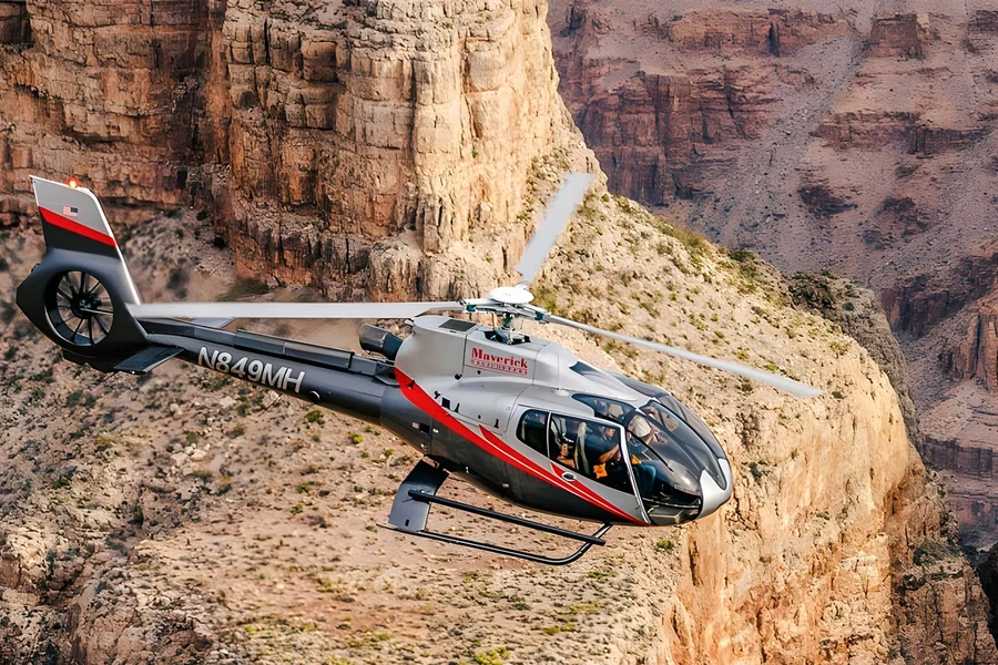 90-min Las Vegas to Grand Canyon West Helicopter Tour with Las Vegas Strip Views, Las Vegas