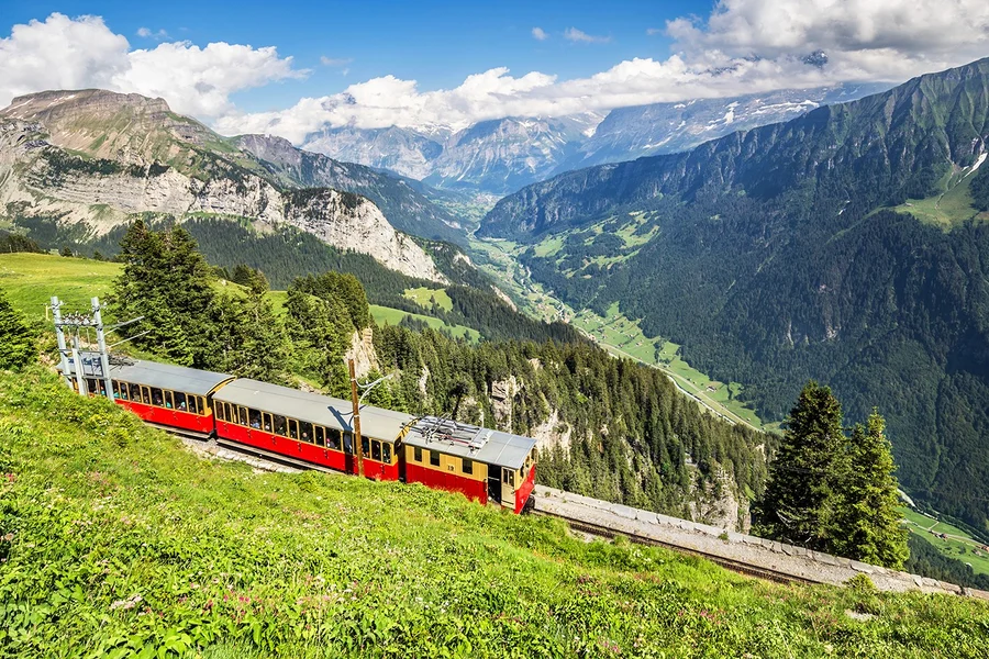 Từ Zürich: Chuyến đi trong ngày đến Grindelwald, Interlaken & Lauterbrunnen, Zurich