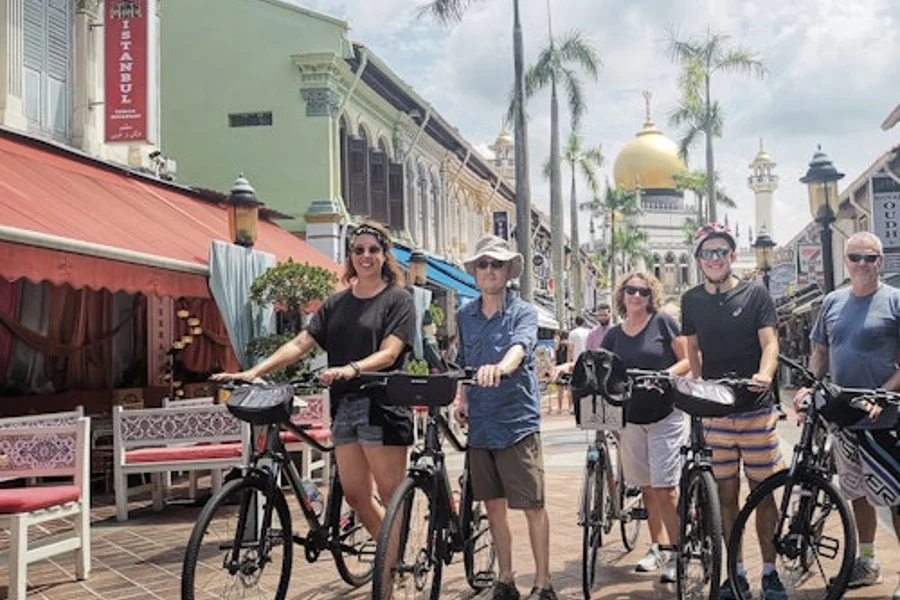 Tour Gastronómico de Bicicletas e Petiscos em Singapura, Singapore