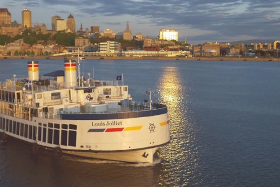 Quebec City: Guided Evening River Cruise, Quebec City