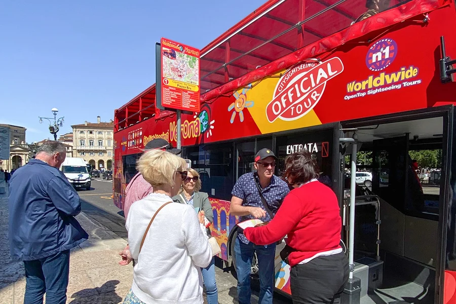 City Sightseeing: Verona Hop-on Hop-off Bus Tour, Verona