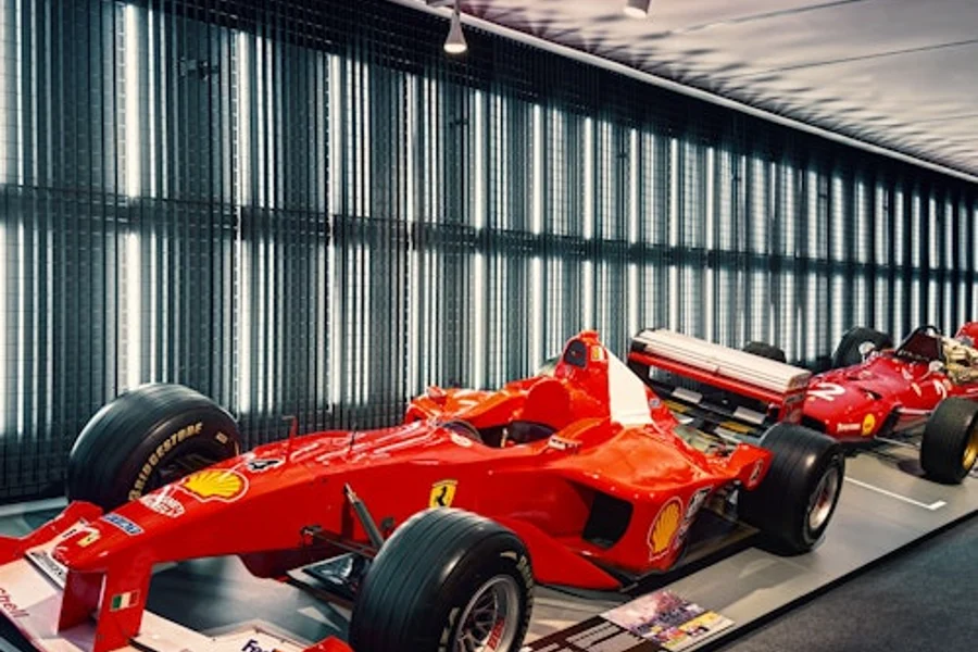 Musée Enzo Ferrari + Musée Ferrari Maranello + Simulateur F1, Modena