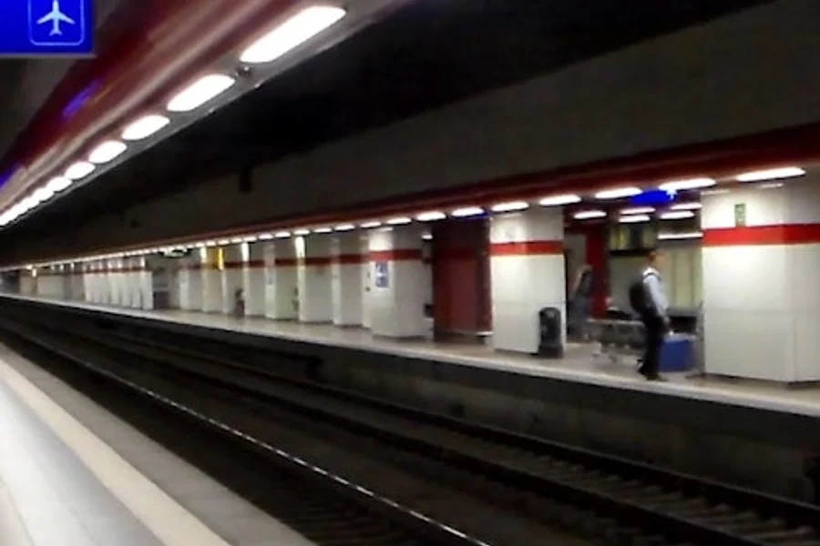 Tren mula sa Brussels papunta sa Paliparan ng Zaventem, at Airport Transfers Brussels, Zaventem