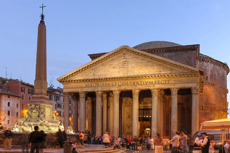 Tour a pie por Roma bajo la luz de la luna con callejones secretos, Rome
