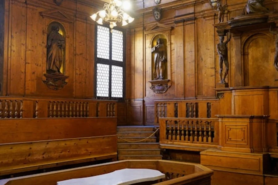 Archiginnasio ng Bologna: Mabilis na Pasukan na Tiket + Gabay na Paglilibot + Pagtikim ng Alak, Bologna
