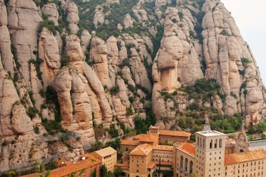 Μοντσέρρατ: Είσοδος στο Μουσείο + Escolania, Monistrol De Montserrat