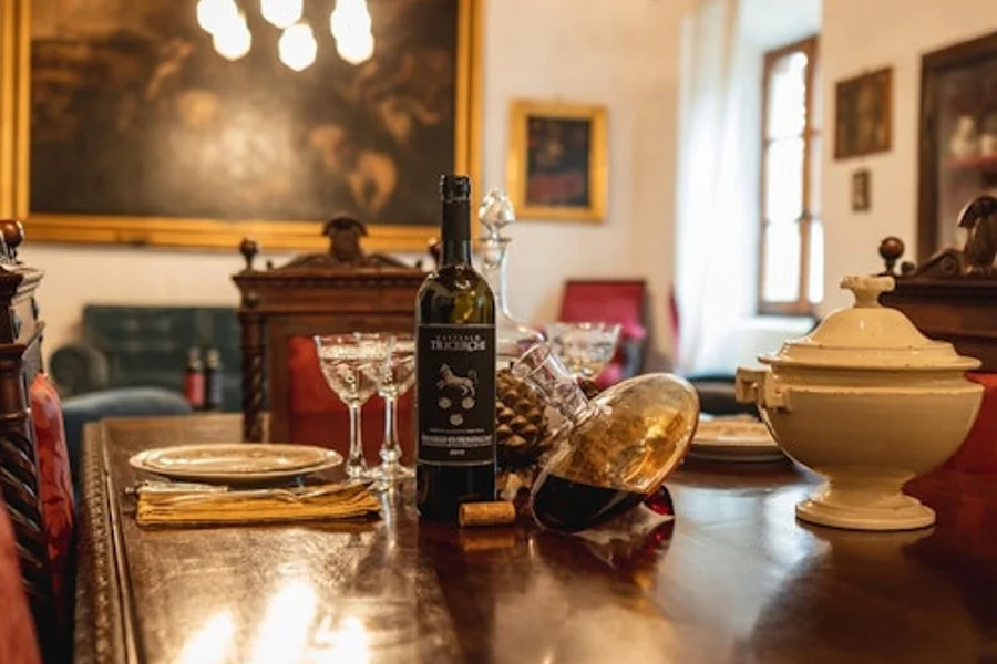 Montalcino: Recorrido Guiado por el Viñedo + Degustación de Vinos en el Castillo, at Tuscany Wine Tasting, Montalcino