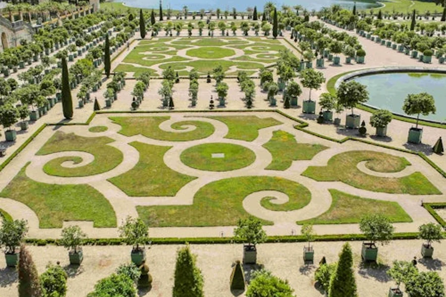Château de Versailles & Jardins : Domaine de Trianon + Visite audio + Transport, Versailles