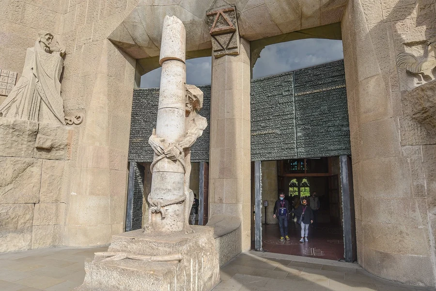 Sagrada Familia Fast-Track Tickets with Audio Guide, Barcelona