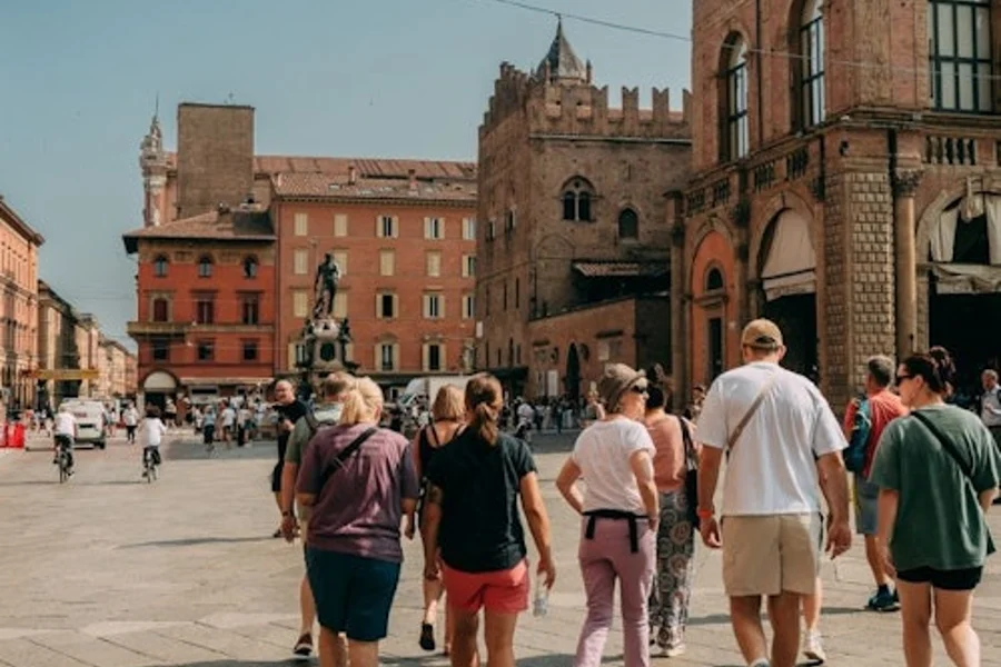 Bologna: Gabay na Paglalakad na Tour + Pagpasok sa Archiginnasio, Bologna