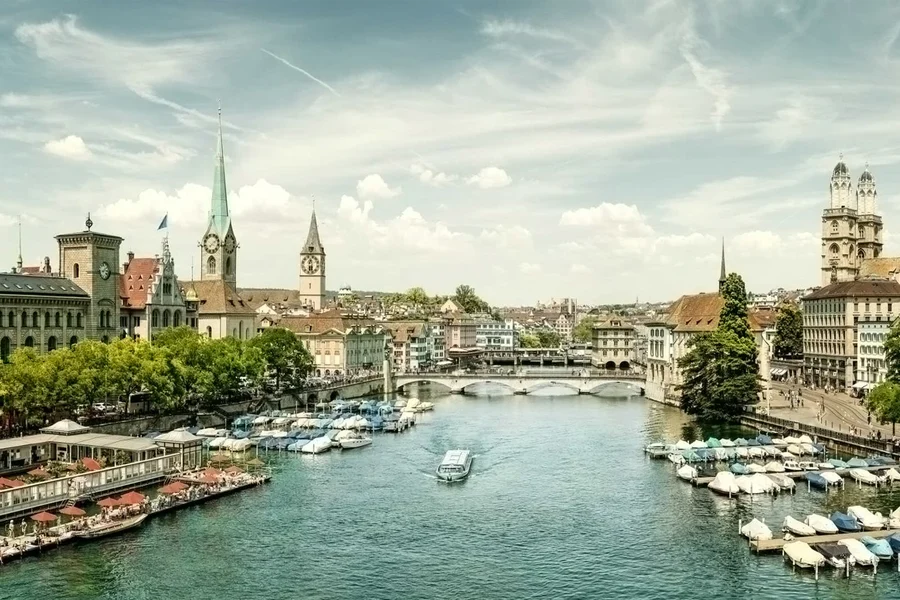 Tham quan nửa ngày ở Zürich với Lindt Ngôi Nhà Chứa Sô Cô La & Du Thuyền Ngắm Cảnh, Zurich