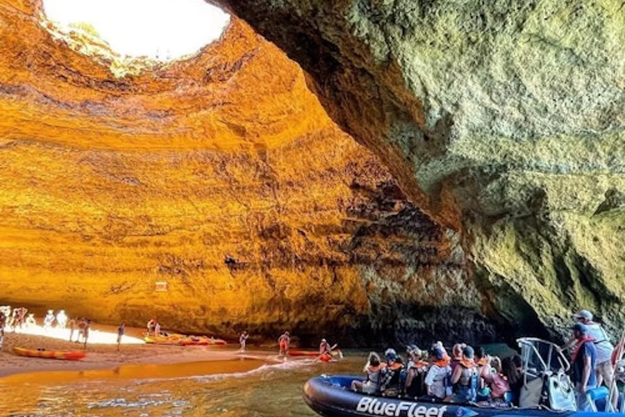 Benagil Cave: Boat Tour from Lagos, Lagos