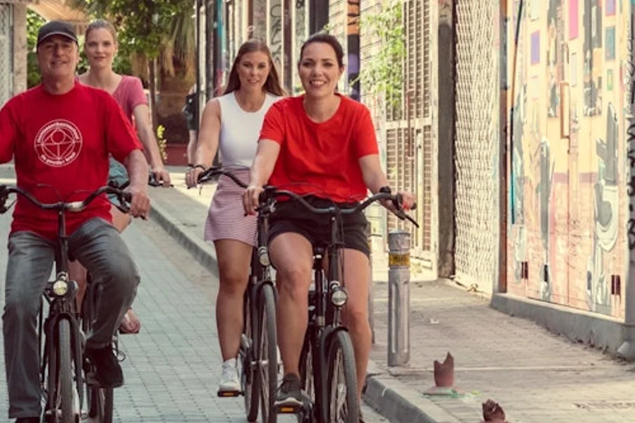El millor del tour en bicicleta per Atenes, at Athens Bike Tours, Athens